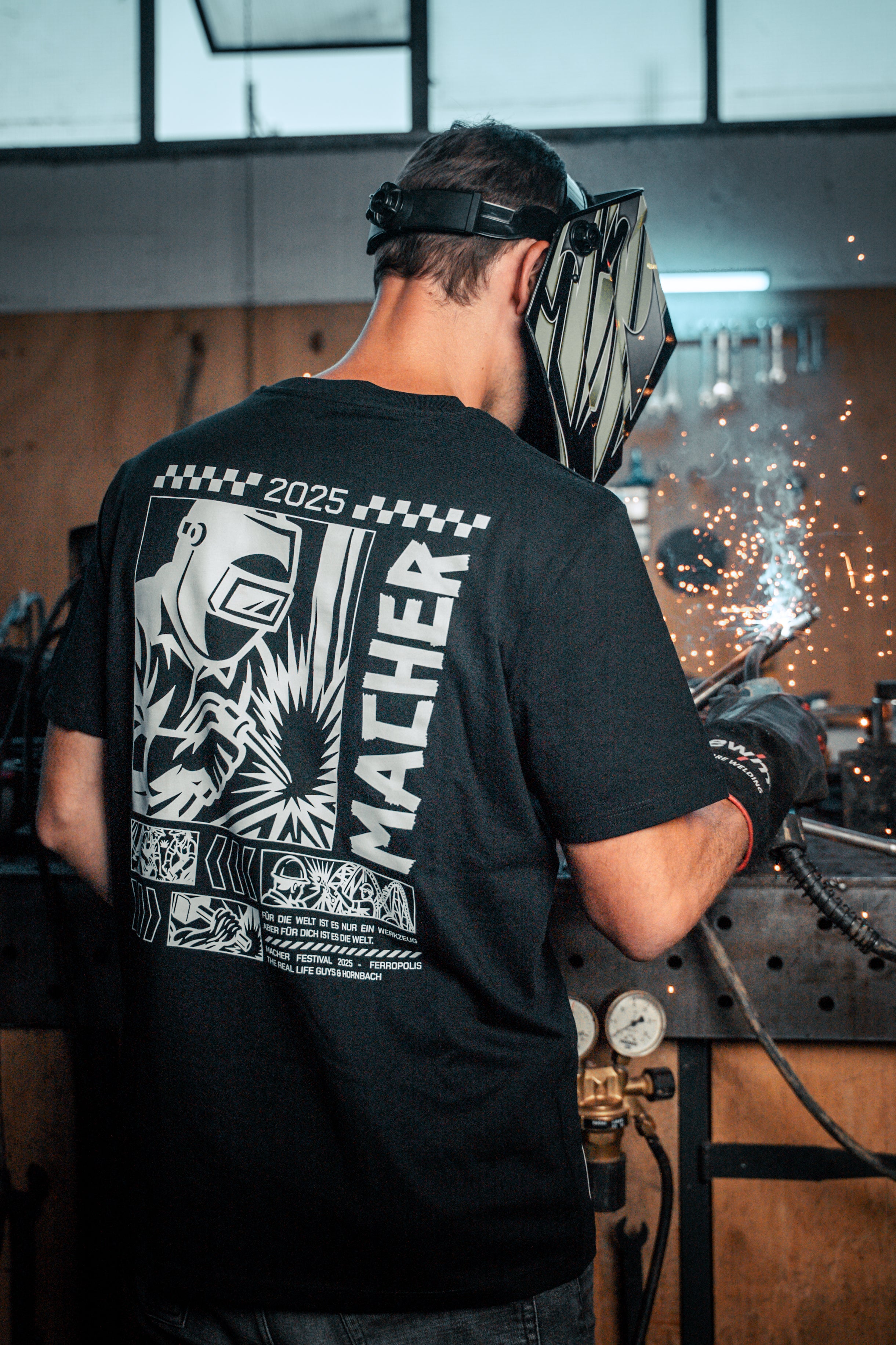 Schweißer Shirt - Limitierte MACHER FESTIVAL 2025 Edition