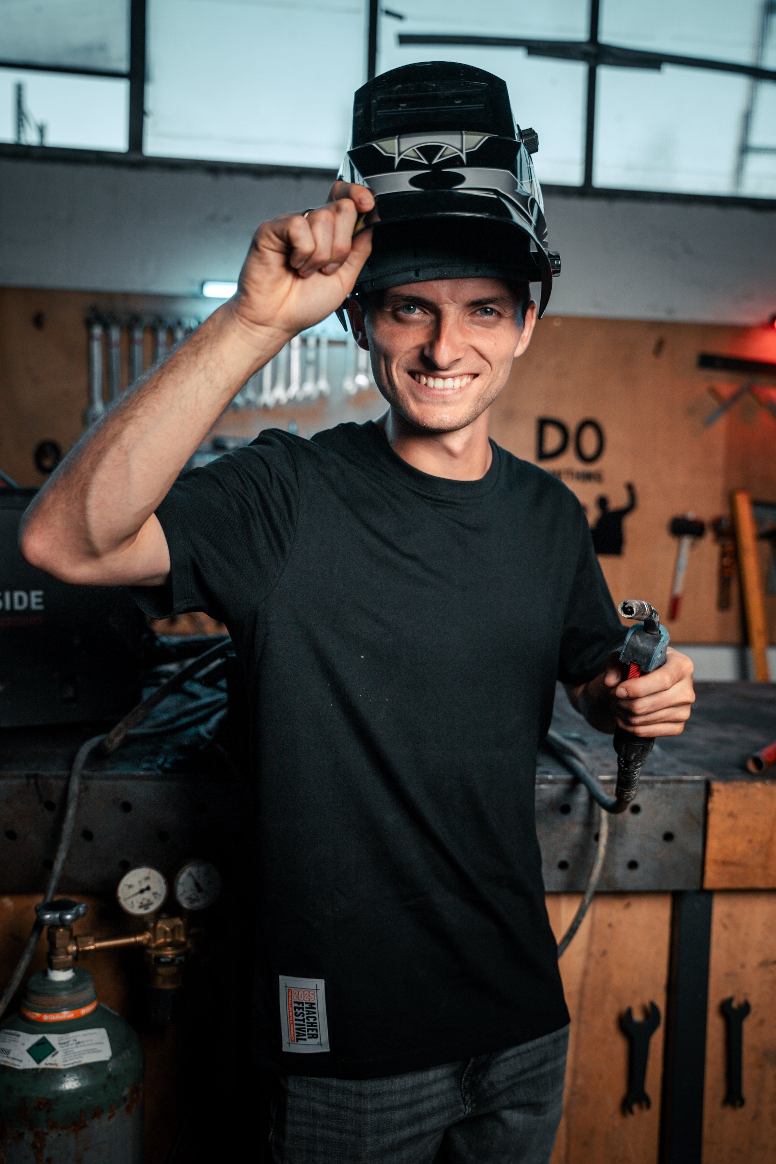 Schweißer Shirt - Limitierte MACHER FESTIVAL 2025 Edition