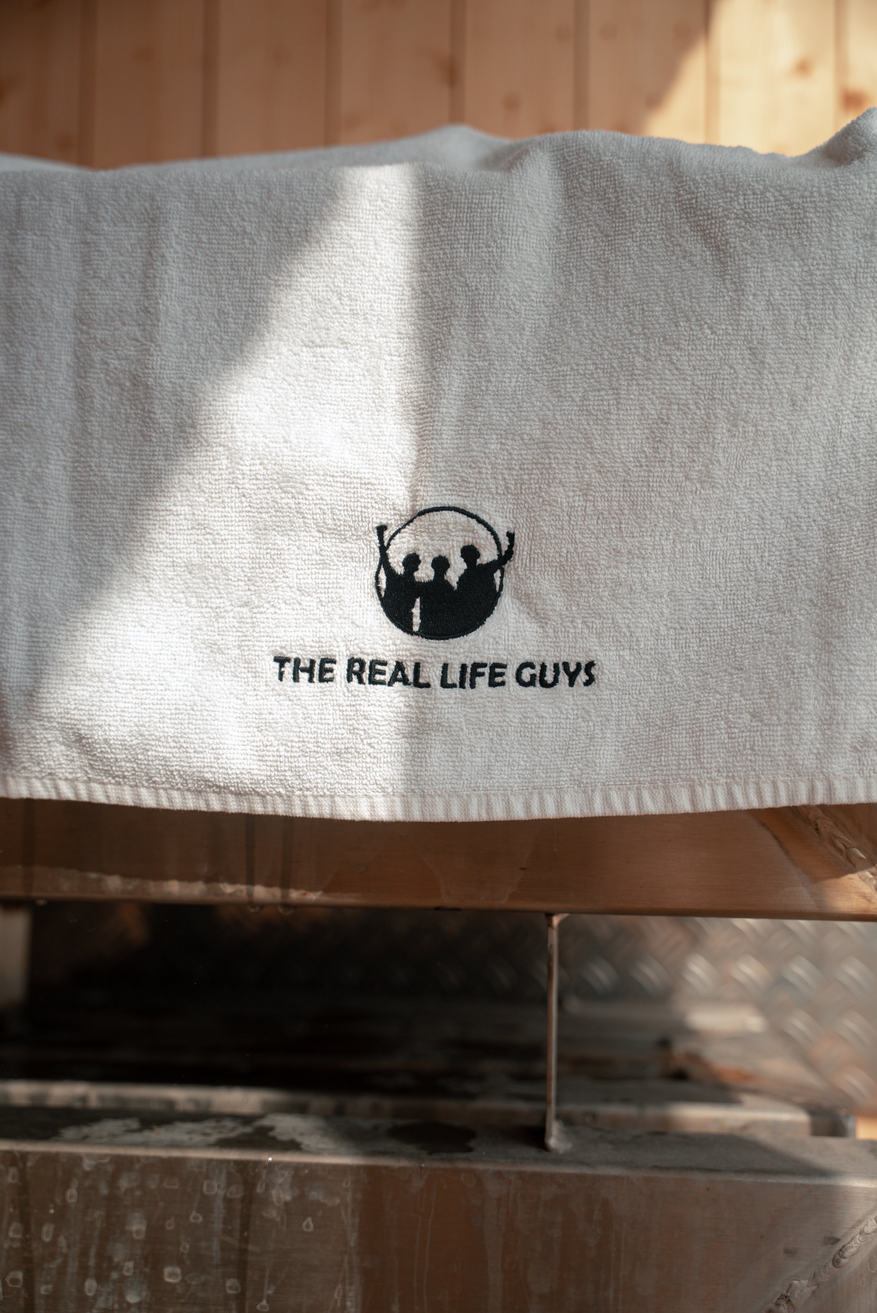 The Real Life Guys Saunahandtuch